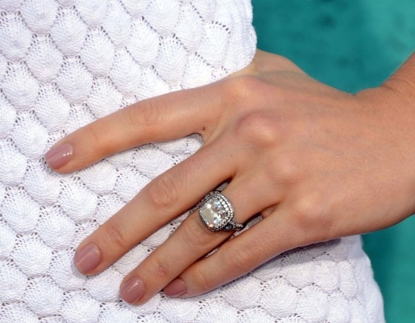 nhẫn cưới kim cương đẹp nhất thế giới
